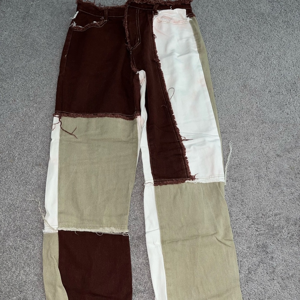 These Jeans are from SHEIN, Size: Medium, Colors: Brown, white, cream
